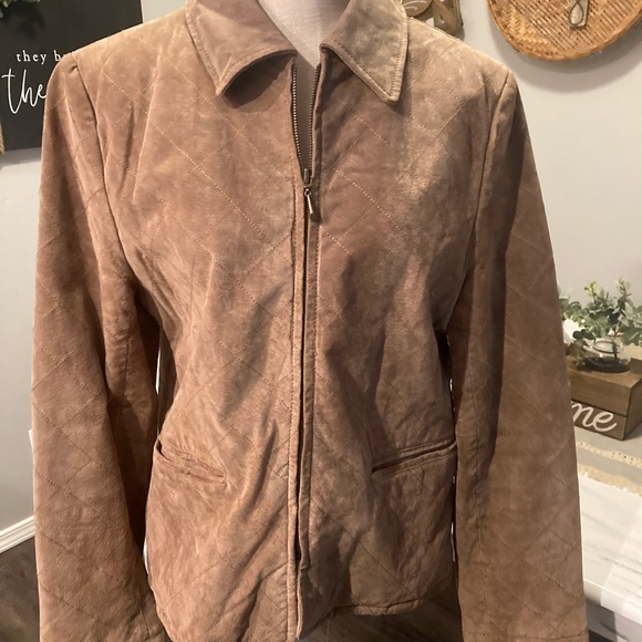 Women’s Western Leather Jacket - Picture 8 of 12